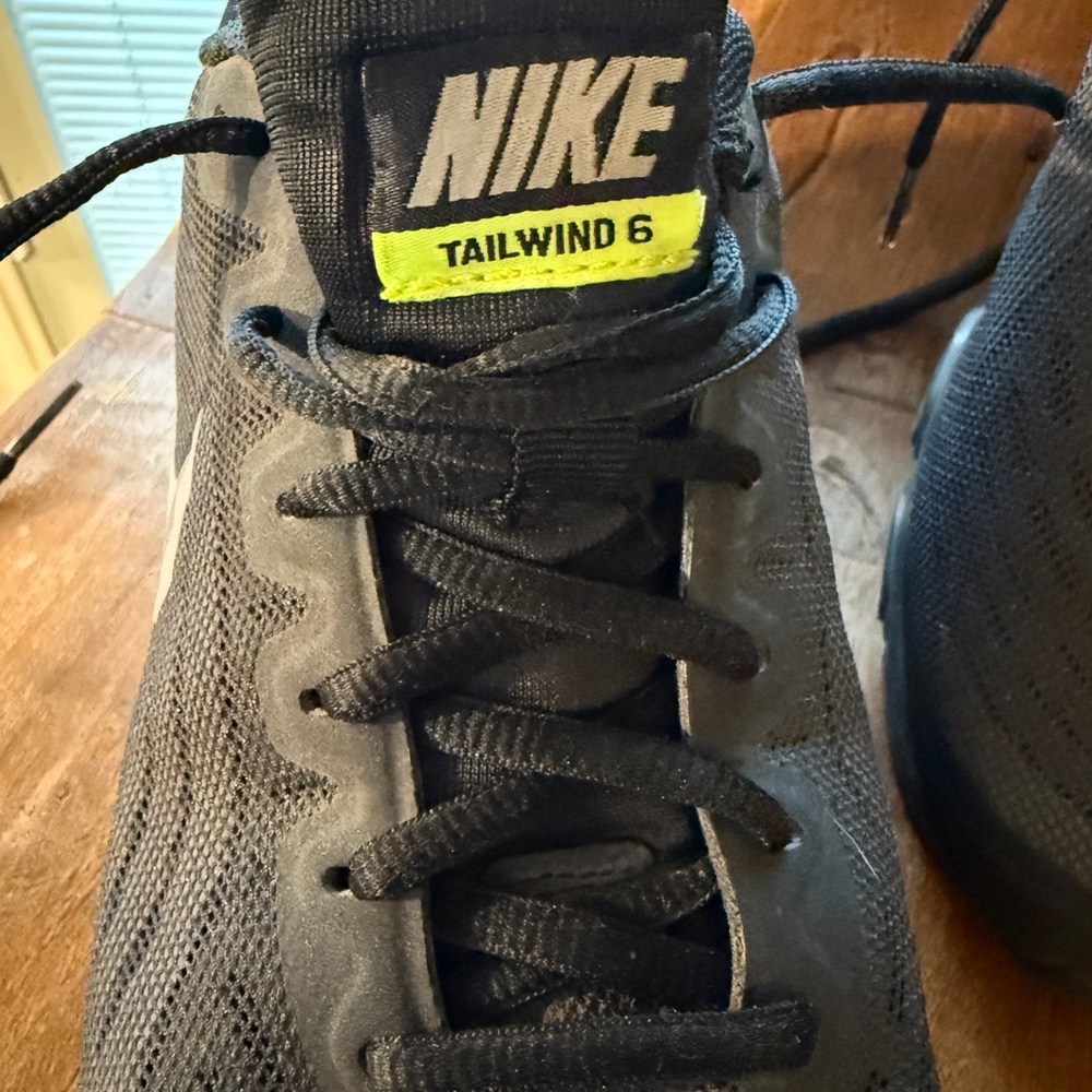 Nike Tailwind 6 Black Running Shoes